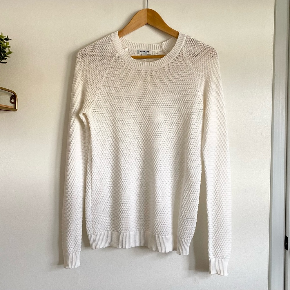 Old Navy White Knit Crewneck Sweater
